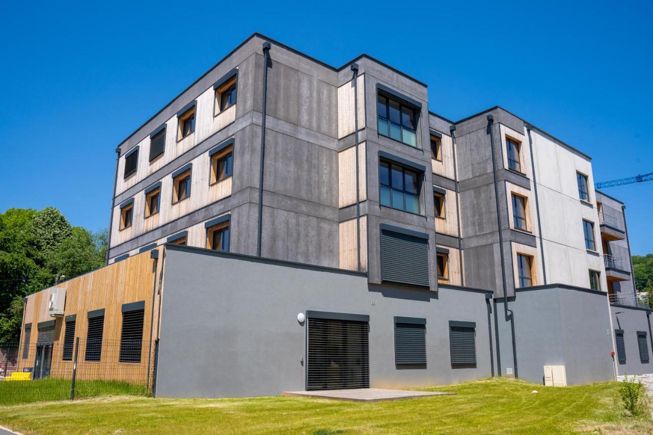 La Colloc Aparthotel Épinal Kültér fotó